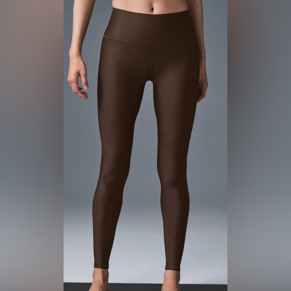 ALO Yoga High Waist Airlift Legging in Espresso